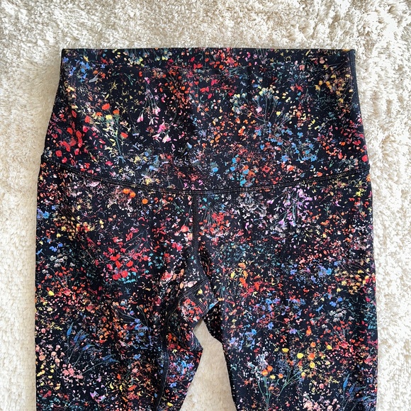Lululemon Floral Wunder Under Crop II Special Edition Scallop Leggings Size 8 - Picture 5 of 16